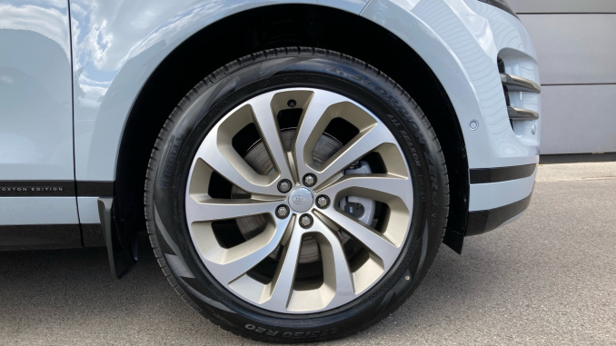 Land Rover Range Rover Evoque 1.5 P270e Hoxton Edition 5dr Auto Hatchback - Image 8